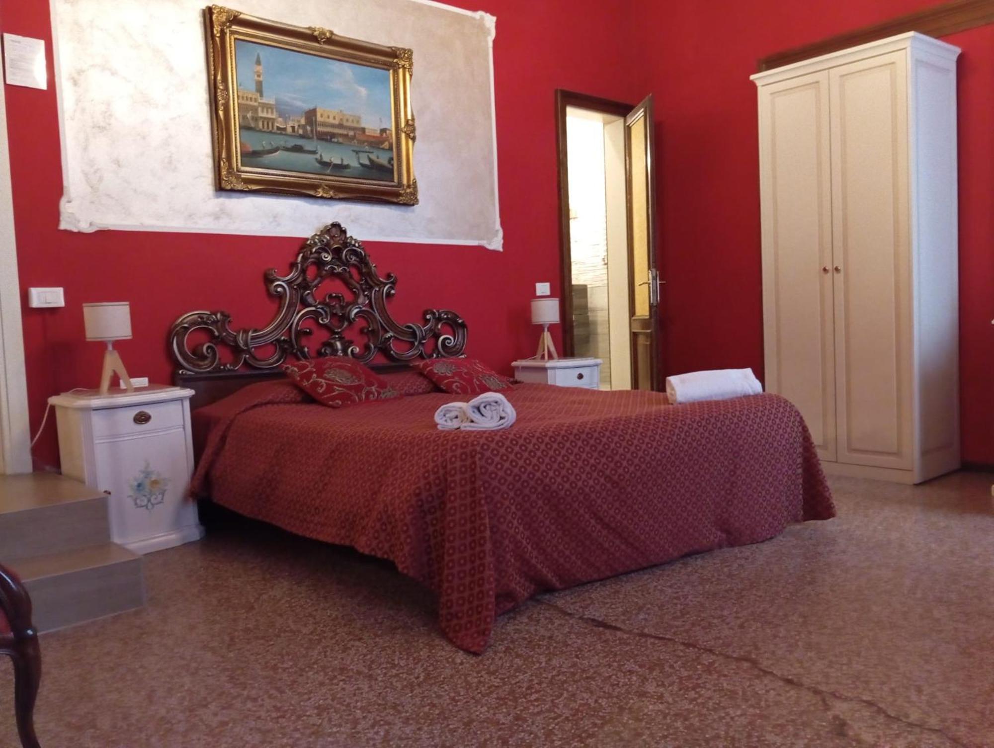 Palazzo Lion Morosini - Check In Presso Locanda Ai Santi Apostoli Veneza Exterior foto